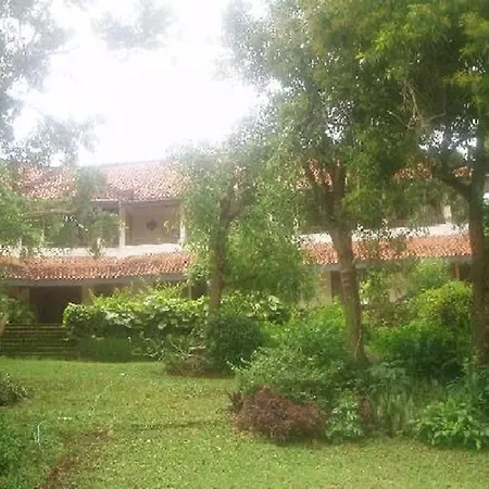 Udayana Kingfisher Eco Lodge
